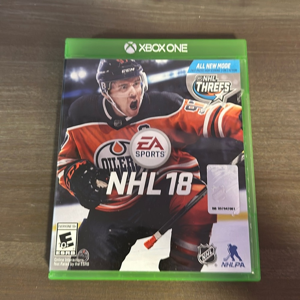 NHL 18 Xbox one game used
